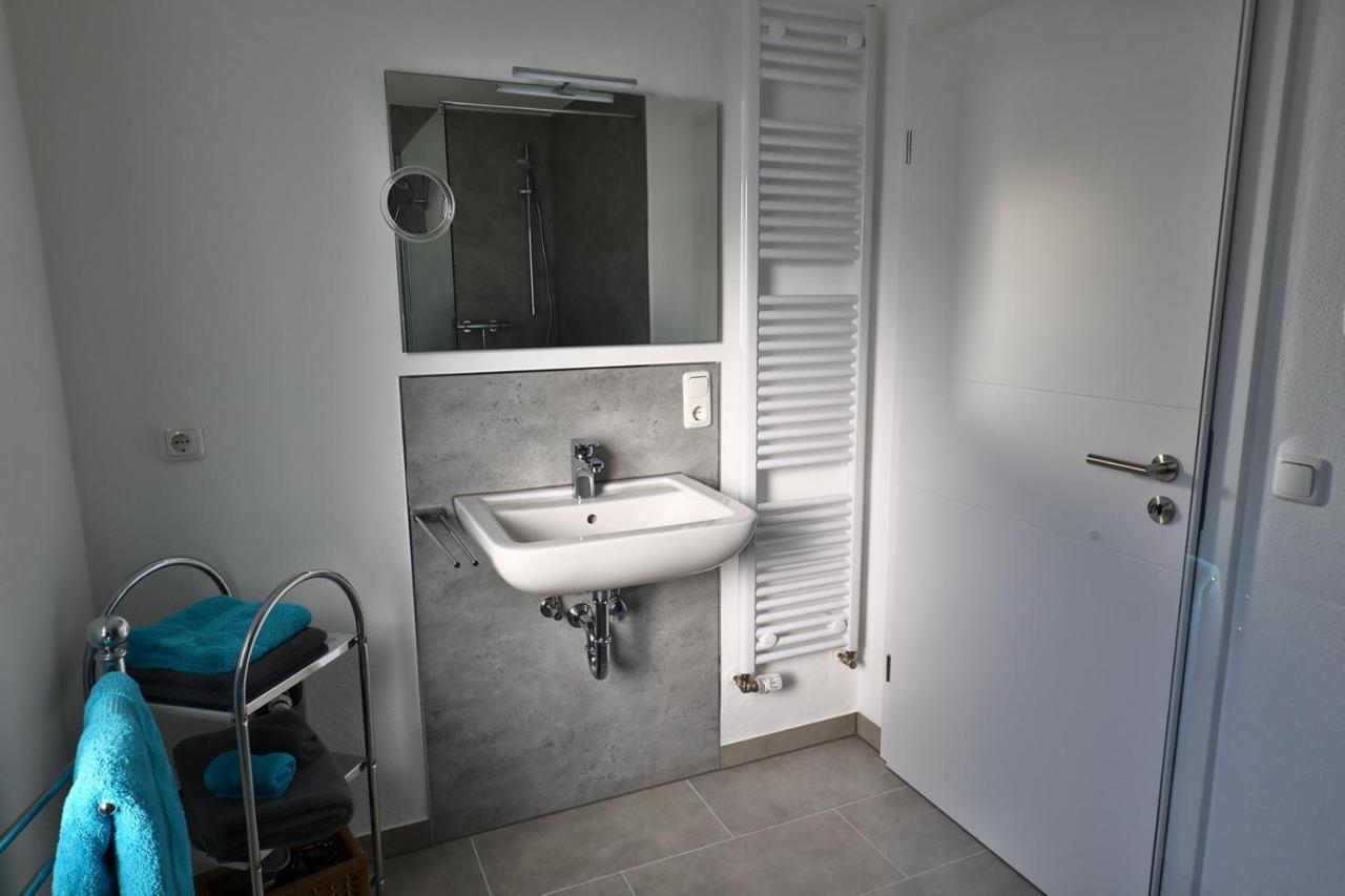Ferienwohnung Ankerplatz 摩泽尔河畔的泽尔 外观 照片